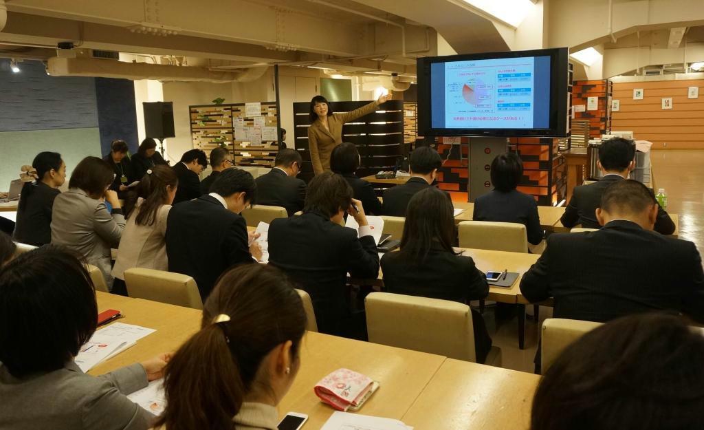 パソナが社員向けに開いた介護と仕事の両立を支援する講座