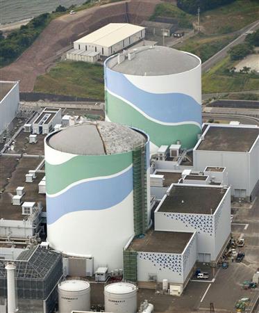 九州電力川内原発の１号機（手前）と２号機＝鹿児島県薩摩川内市