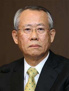 NHKの次期会長に任命されることが決まり、記者会見に臨む上田良一氏=6日、東京都渋谷区(福島範和撮影) NHKの次期会長に任命されることが決まり、記者会見に臨む上田良一氏=6日、東京都渋谷区(福島範和撮影)