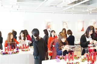 いまや無視できない インフルエンサー 活用 化粧品各社 販促へ個人の発信力に期待 Sankeibiz サンケイビズ