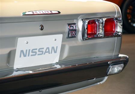 初代スカイライン２０００ＧＴ－Ｒ（通称ハコスカ）の「ＧＴ－Ｒ」のエンブレム＝日産グローバル本社ギャラリー