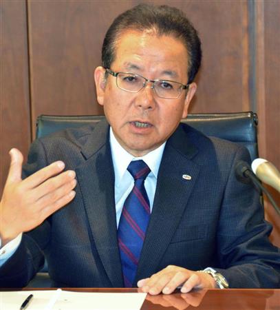 インタビューに答える富士通の田中達也社長