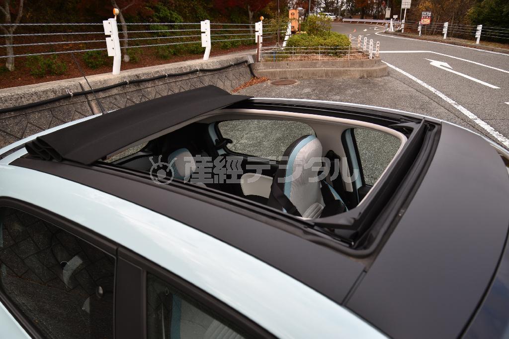 開口面積は広い。ルノー・トゥインゴ