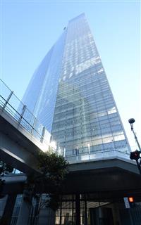 電通本社ビル＝東京都港区（伴龍二撮影）