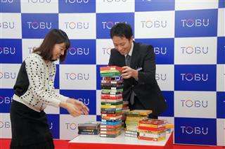 東武百貨店池袋本店が発売するレトルトカレーを高く積み上げた分だけ獲得できる体験型福袋
