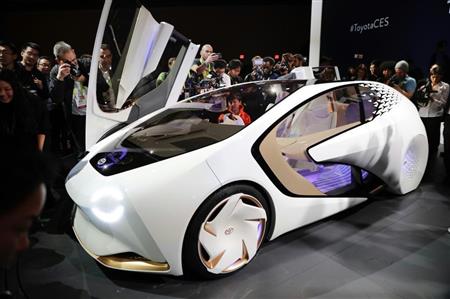 トヨタ自動車のコンセプト車「Ｃｏｎｃｅｐｔ愛ｉ（コンセプト・アイ）」（ＡＰ）