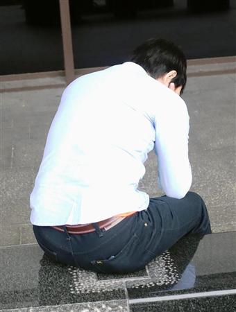 三菱電機で違法な長時間労働を強いられた男性＝２０１６年１２月