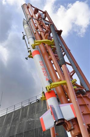 小型ロケット「ＳＳ５２０」４号機＝９日午前、鹿児島県肝付町の内之浦宇宙空間観測所