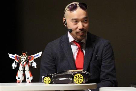 ロボット建造師の石田賢司氏＝２０１６年３月１９日、東京都稲城市