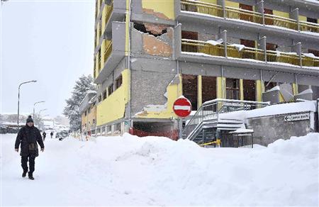 地震が発生したイタリア中部アマトリーチェの街＝１８日（ロイター）