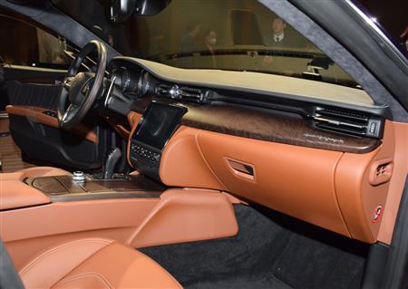 「グランルッソ」のキャビンにはエルメネジルド・ゼニア・エディションのインテリアを採用