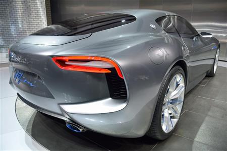 マセラティ創業１００周年を記念して作られたコンセプトカー「アルフィエーリ」＝２０１５年１月、米デトロイト・モーターショー（撮影・大竹信生）