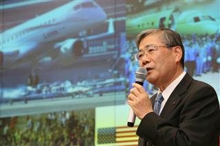 ＭＲＪ事業について説明する三菱重工業の宮永俊一社長＝２３日午後、東京都港区