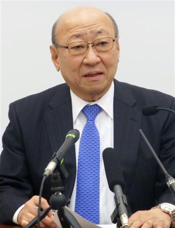 記者会見する任天堂の君島達己社長＝３１日、大阪市