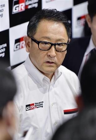 トヨタ自動車のモータースポーツ活動計画の発表会で、取材に応じる豊田章男社長＝２日午後、東京都江東区