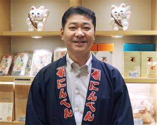 「家庭でも、かつお節でとっただしを使って健康的な和食を作ってほしい」と話す大場満氏