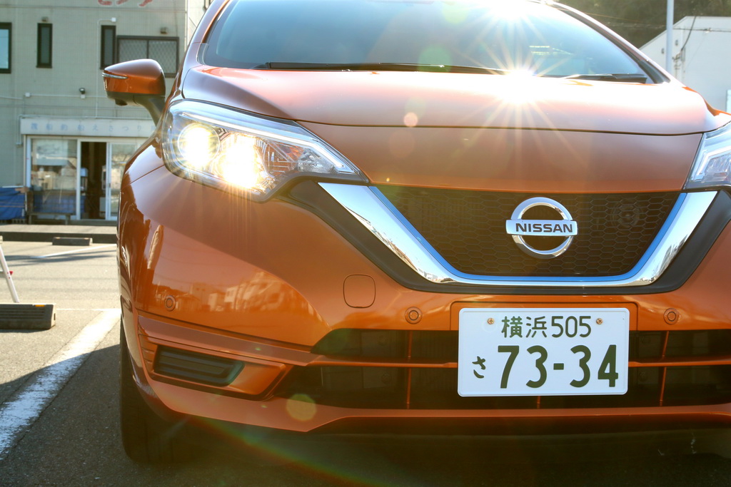 オプションのＬＥＤヘッドランプ