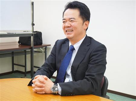 営業本部 マーケティング部の萩原部長