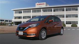 日産自動車のエンジンを発電に使う新しいハイブリッド車「ノートｅパワー」（同社提供）