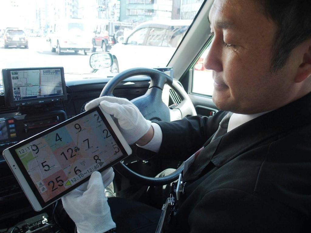 ＮＴＴドコモの人工知能（ＡＩ）を使ったタクシーの需要予測システムを基に運転している