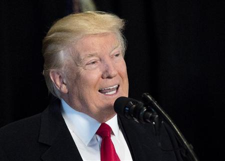 ワシントンで演説するトランプ米大統領＝２１日（ゲッティ＝共同）