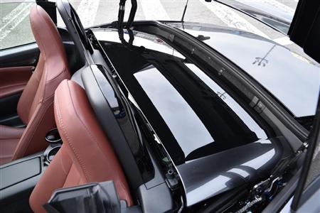 ハイ、きれいに収まりました。確かに幌屋根の収納部と同じくらいの面積しかない。スゲー…ロードスターＲＦ