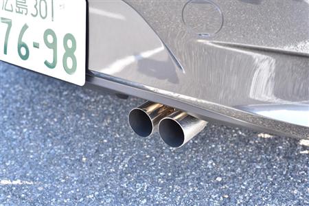 マフラーは左２本出し。ロードスターＲＦ