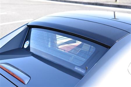 リヤウインドーはガラス製。ロードスターＲＦ