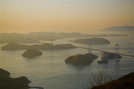 四国・愛媛は今治へと渡る来島海峡大橋が一望できる。【試乗インプレ】ロードスターＲＦ