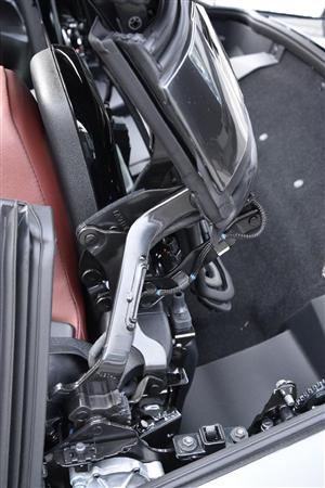 えーっとこのアームが…やっぱりわからん。ロードスターＲＦ