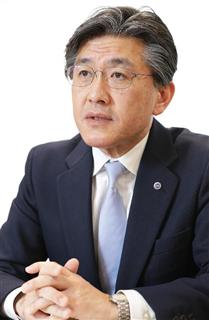 自動車総連の相原康伸会長＝１日、東京都港区（松本健吾撮影）