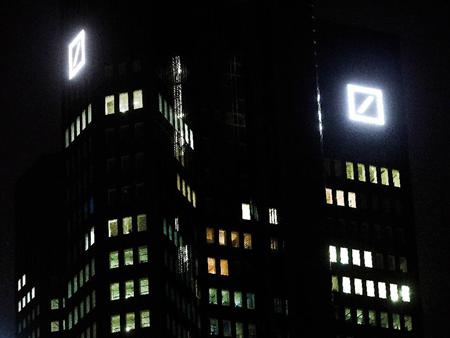 ドイツ銀行本店＝２０１６年９月、独フランクフルト（ＡＰ）