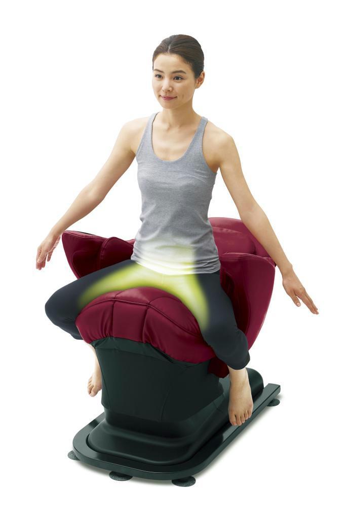 パナソニックが発売した体幹を鍛えるソファ型の機器「コアトレチェア」