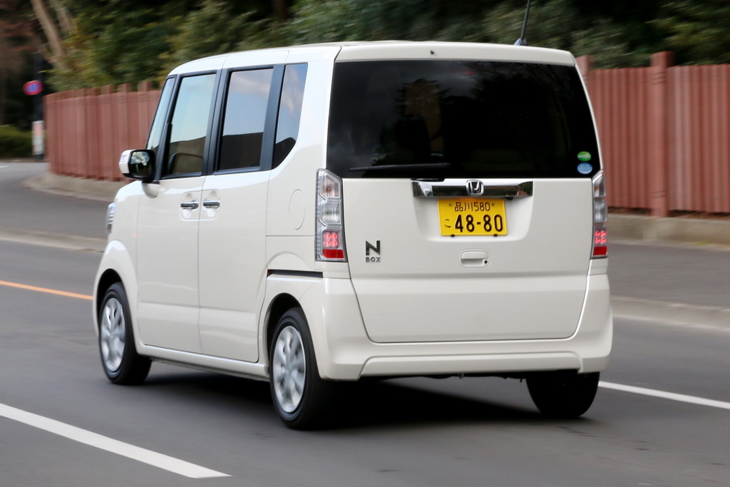 ホンダ「Ｎ－ＢＯＸ」は角ばった外観が特徴の一つ