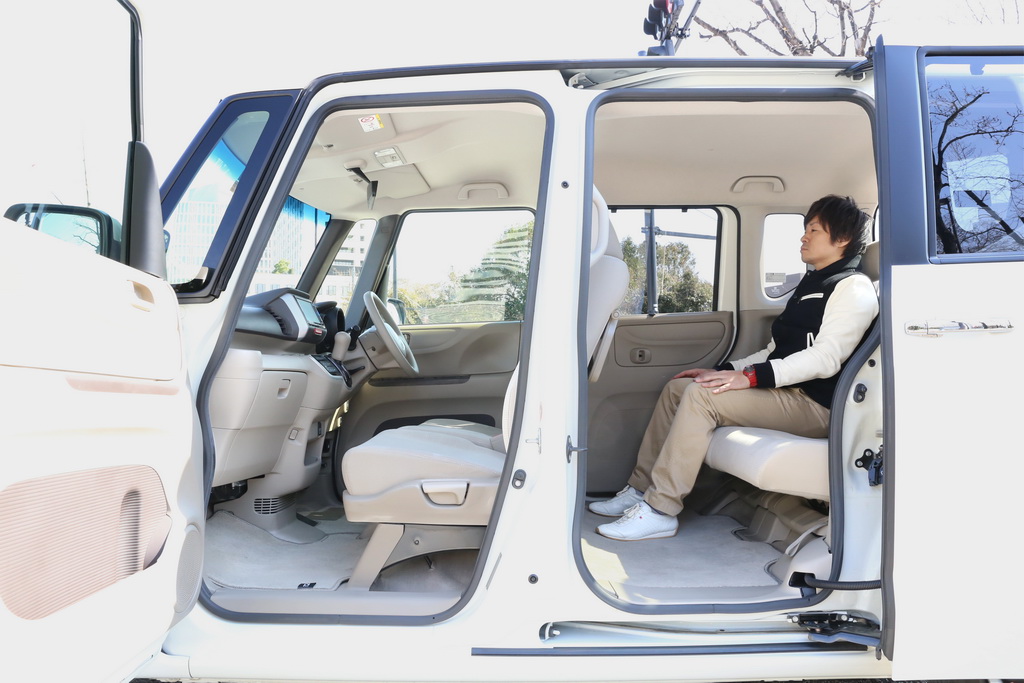 軽自動車でこの広さは贅沢