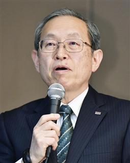 米原発子会社の破産法申請を受け、記者会見する東芝の綱川智社長＝２９日午後、東京都港区の本社