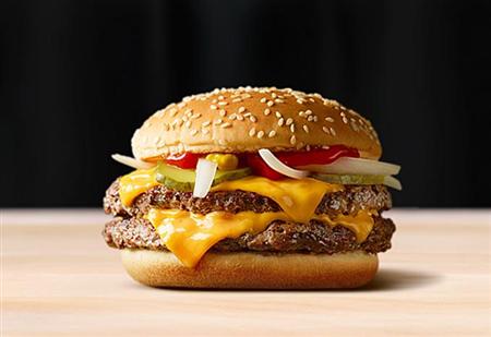 単価500円を超えているのは、「ダブルクォーターパウンダー・チーズ」のみ