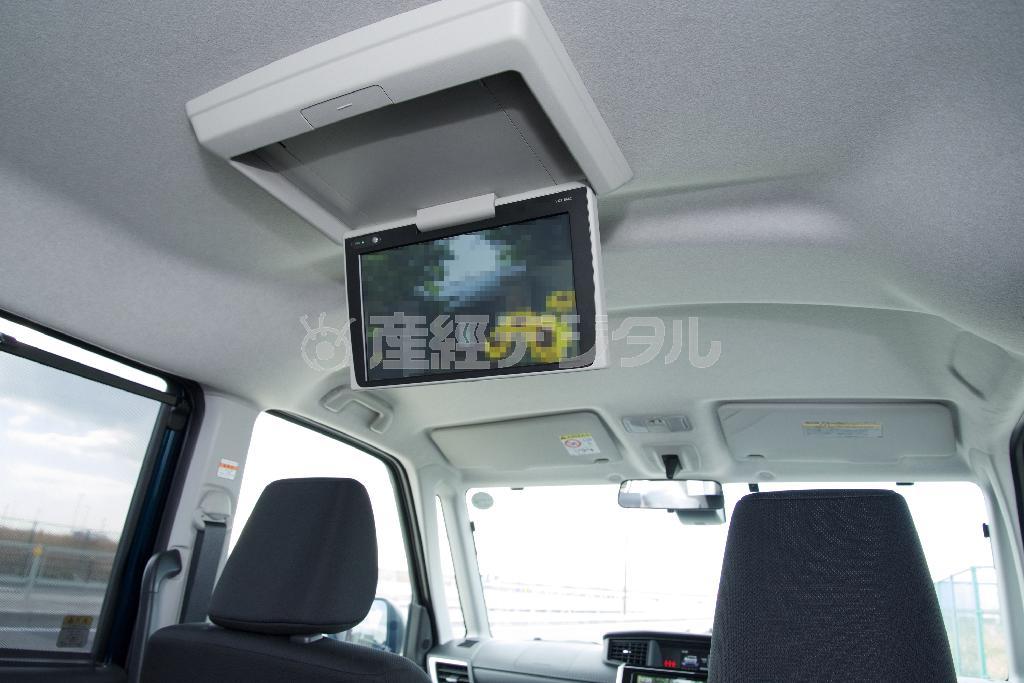 当然オプションだが、後席用１２型液晶モニターも付けられる。ダイハツ・トール