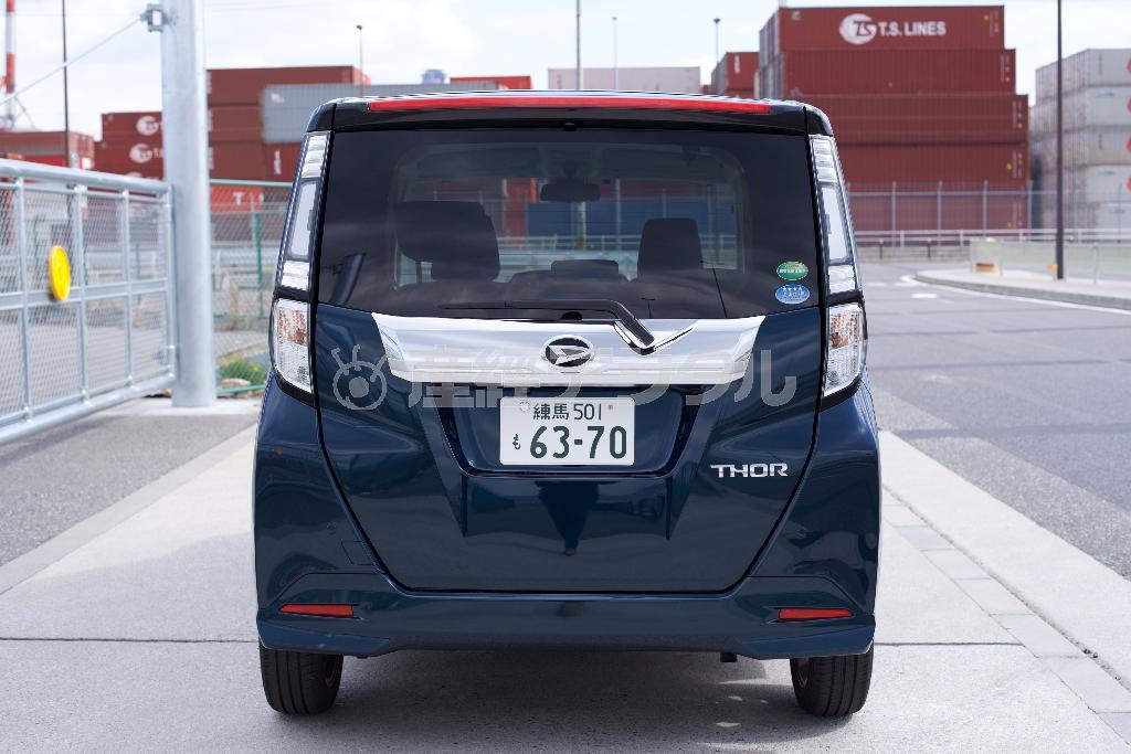 テールゲート開口部が低いから重い荷物の積み下ろしも楽そう。ダイハツ・トール