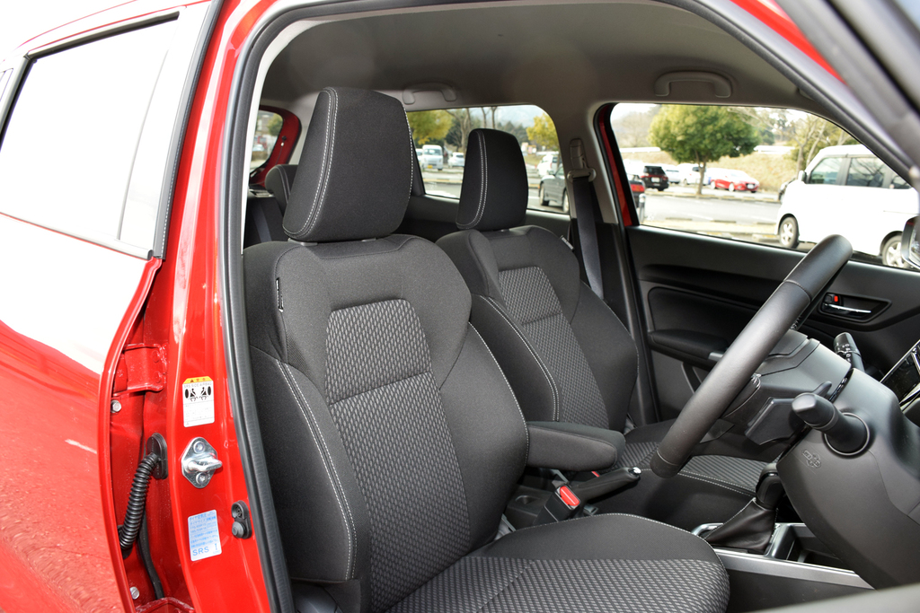 ＲＳのスポーツシートは座り心地がかなりいい。サポート性も素晴らしかった