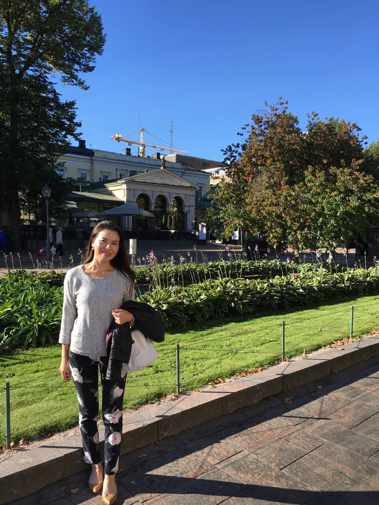 辻本さん。ヘルシンキ市街にて