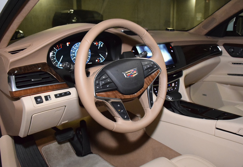 「ＣＴ６」の運転席周り
