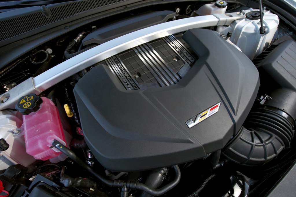 「ＣＴＳ－Ｖ」に搭載する６．２リッターＶ８エンジン