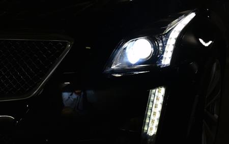 「ＣＴＳ－Ｖ」のヘッドランプとポジションランプ