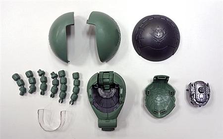 シェルを外すと、このような部品が入っている（C）創通・サンライズ