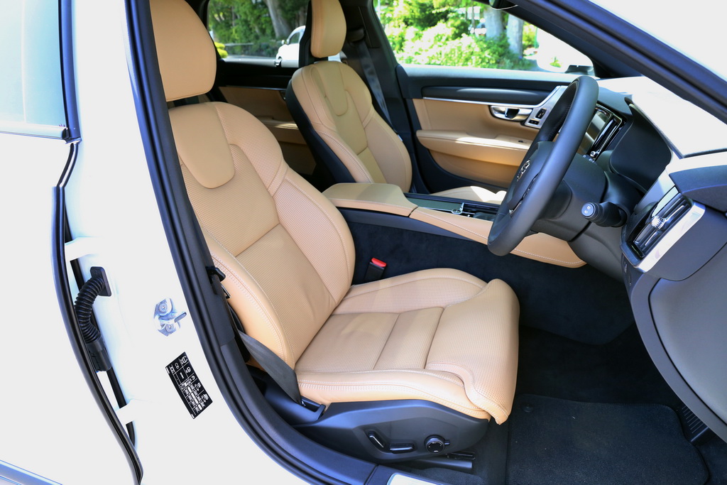 シートはもう少し厚みが欲しい