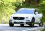 山中湖村を優雅に走る、ボルボ「Ｖ９０クロスカントリー」