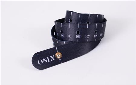 オンリーから届く特製採寸メジャー