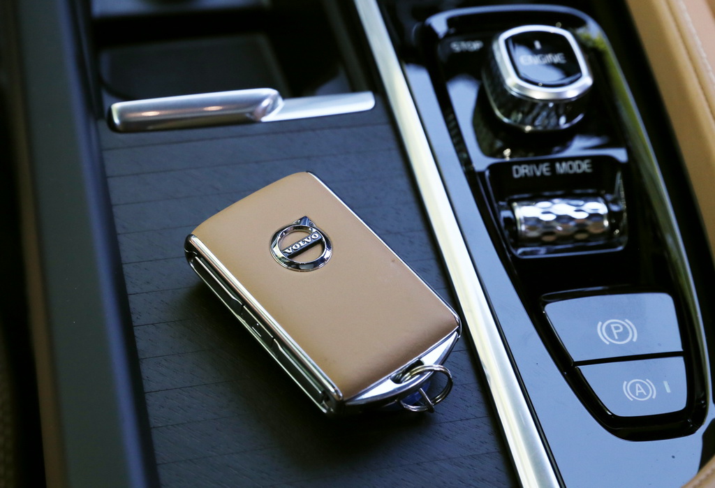 高級感あるエントリーキーもインテリアに馴染む