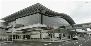 民営化から１年を迎えた仙台空港のターミナルビル＝１日